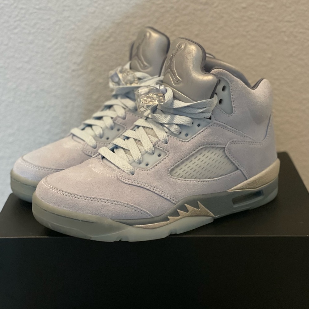 Jordan 5 Retro Bluebird Size 7 W 5.5 M